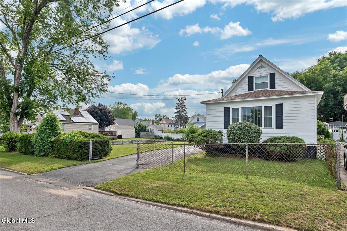 2540 Pauline Avenue Rotterdam NY 12306