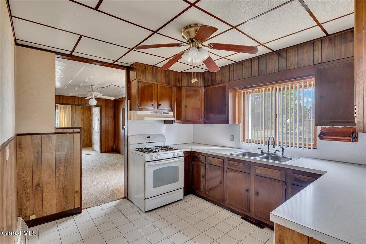 2540 Pauline Avenue Rotterdam NY 12306