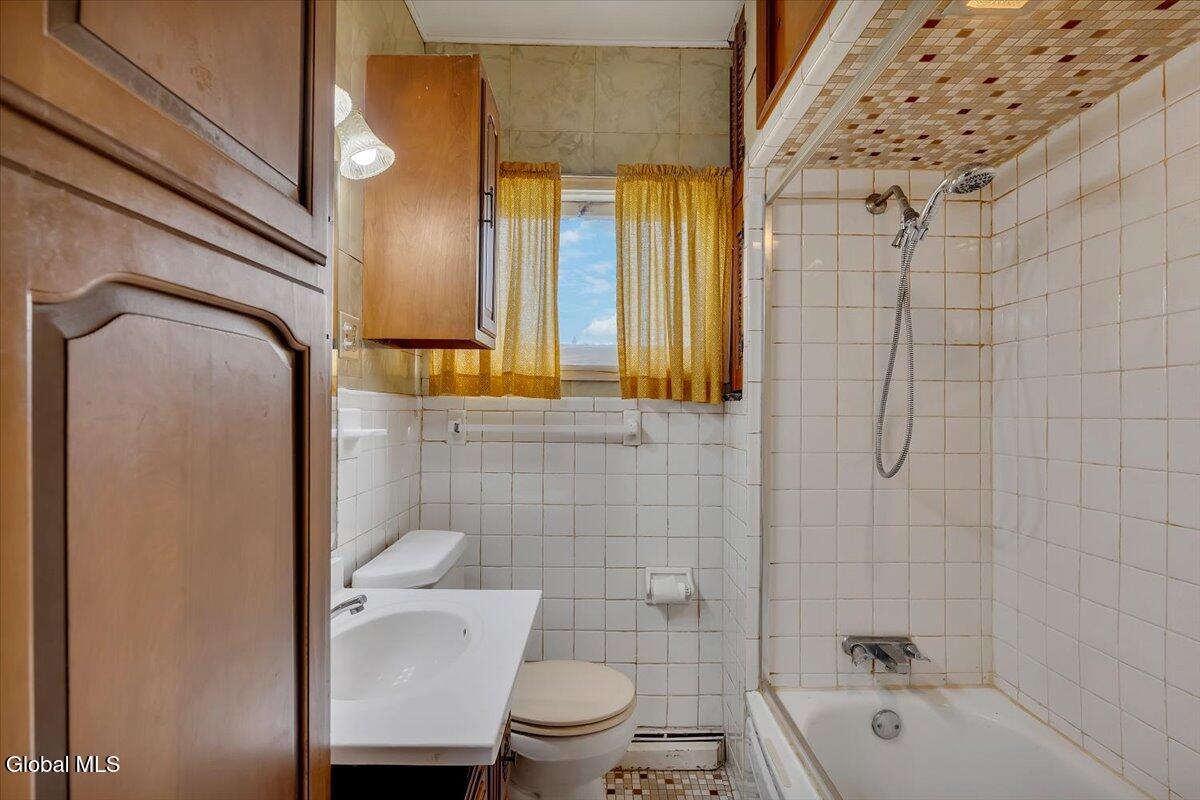 2540 Pauline Avenue Rotterdam NY 12306
