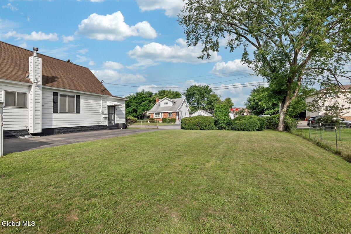 2540 Pauline Avenue Rotterdam NY 12306