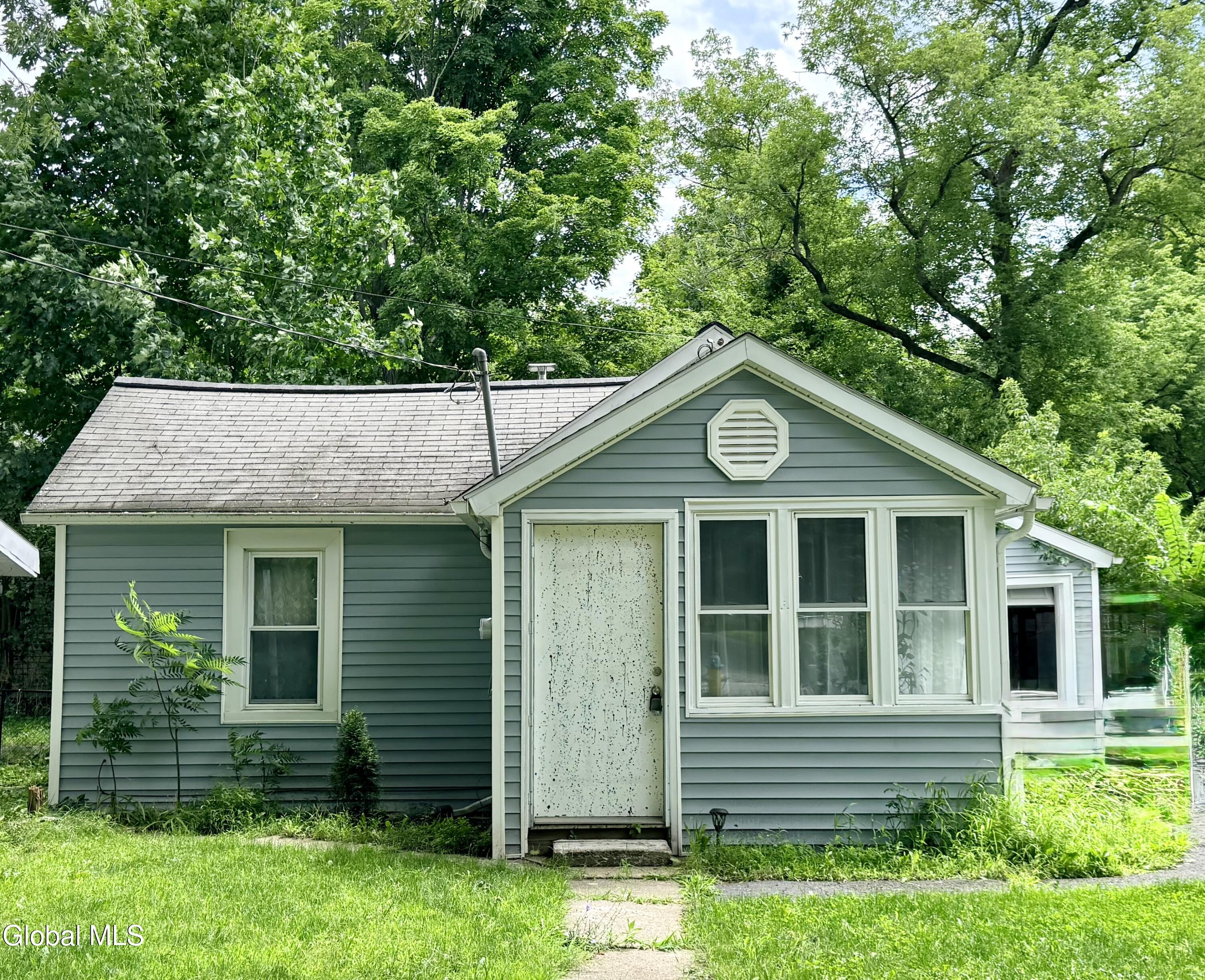 28 Lake Avenue Nassau NY 12123