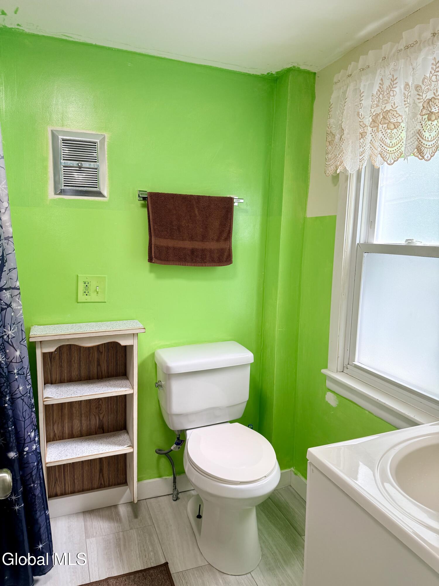 28 Lake Avenue Nassau NY 12123