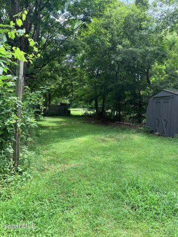 28 Lake Avenue Nassau NY 12123