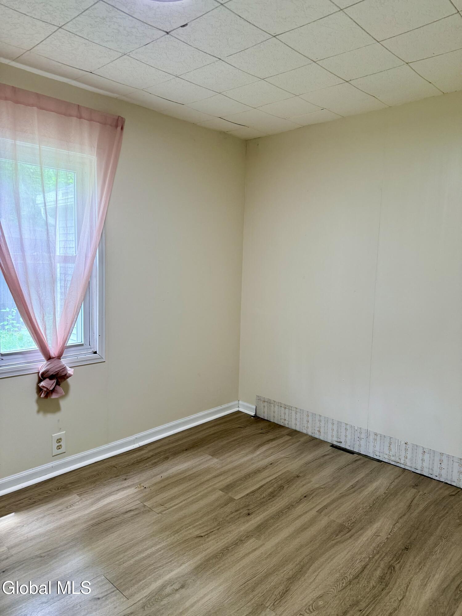 28 Lake Avenue Nassau NY 12123