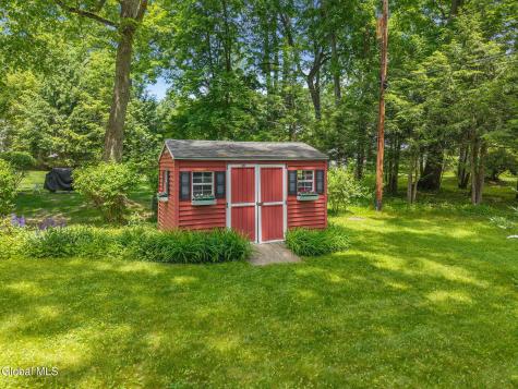 106 Berwick Road Delmar NY 12054