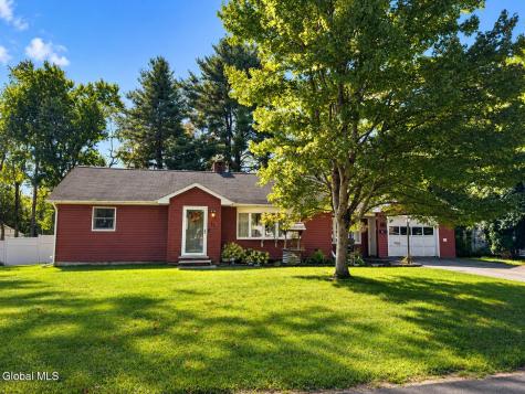 16 Carolyn Lane Glenville NY 12302