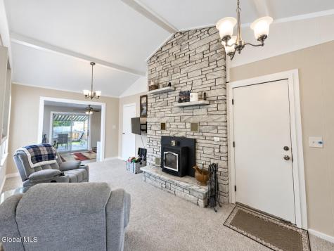 16 Carolyn Lane Glenville NY 12302