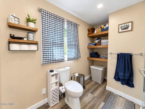 16 Carolyn Lane Glenville NY 12302