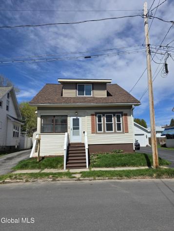 14 Crescent Avenue Amsterdam NY 12010