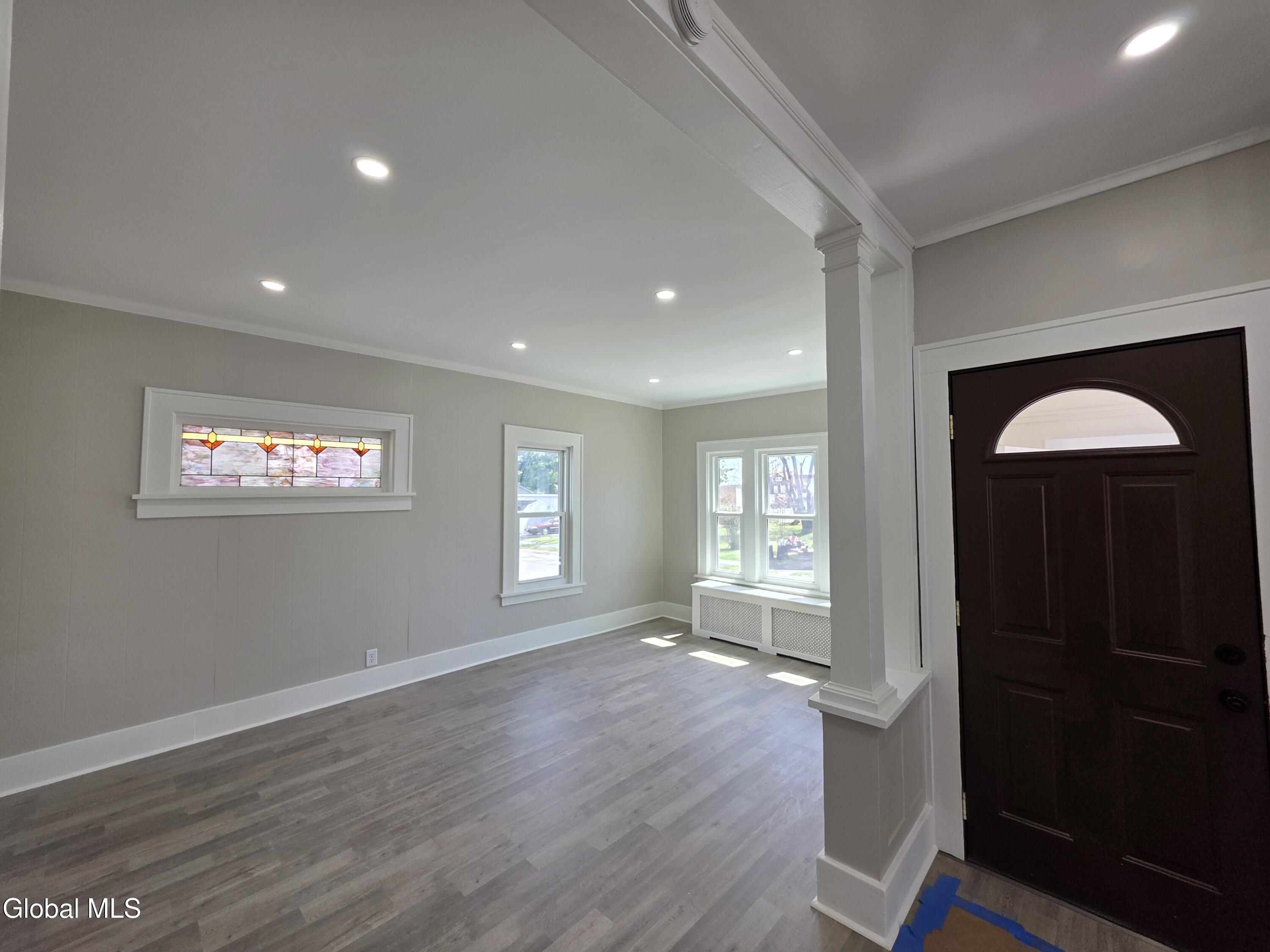 14 Crescent Avenue Amsterdam NY 12010