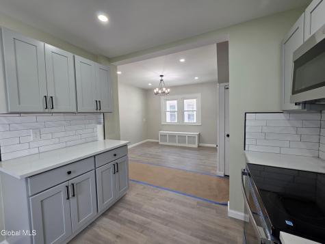 14 Crescent Avenue Amsterdam NY 12010