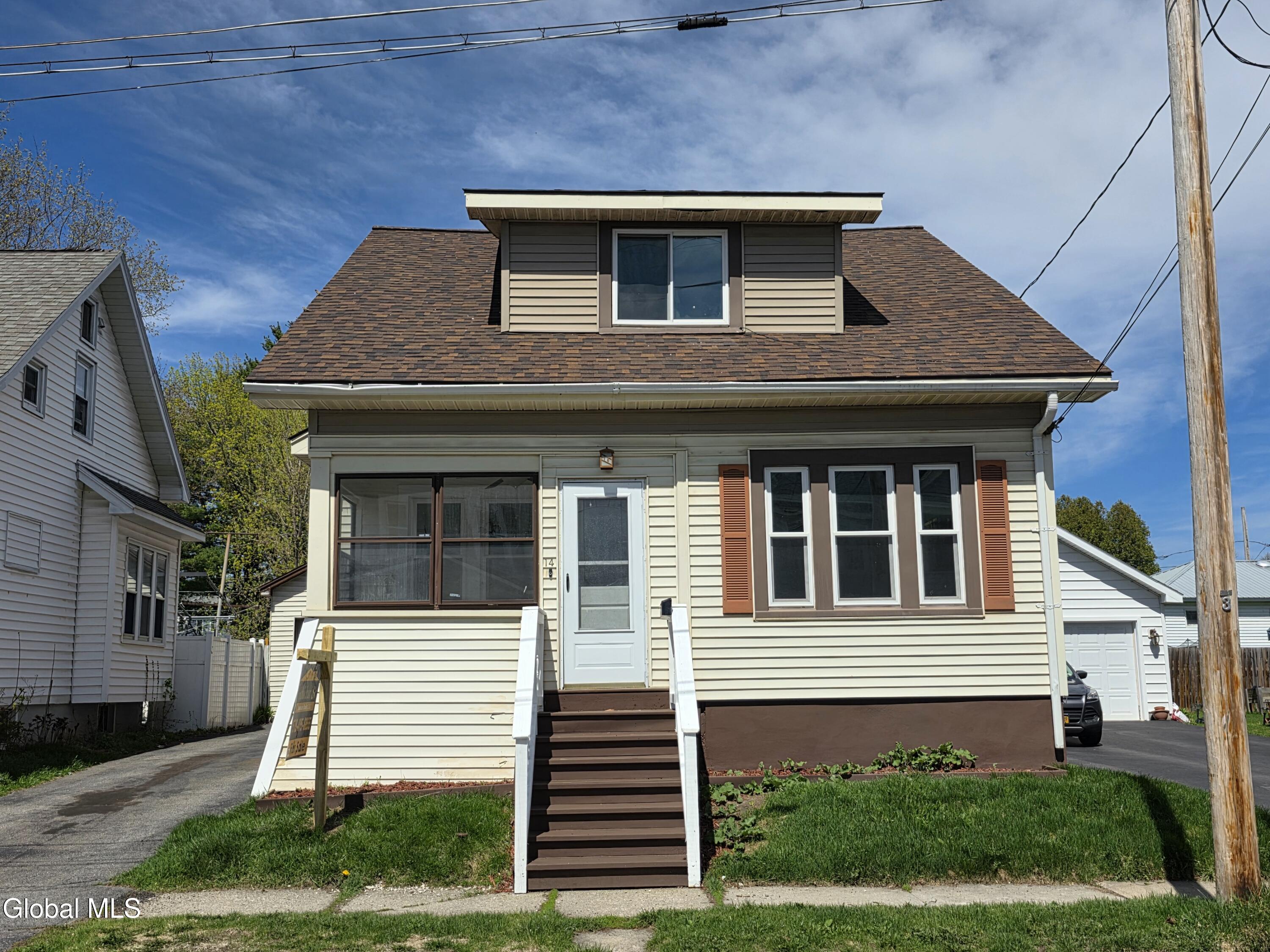 14 Crescent Avenue Amsterdam NY 12010