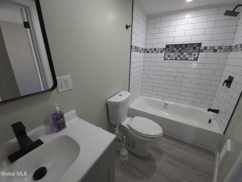 14 Crescent Avenue Amsterdam NY 12010
