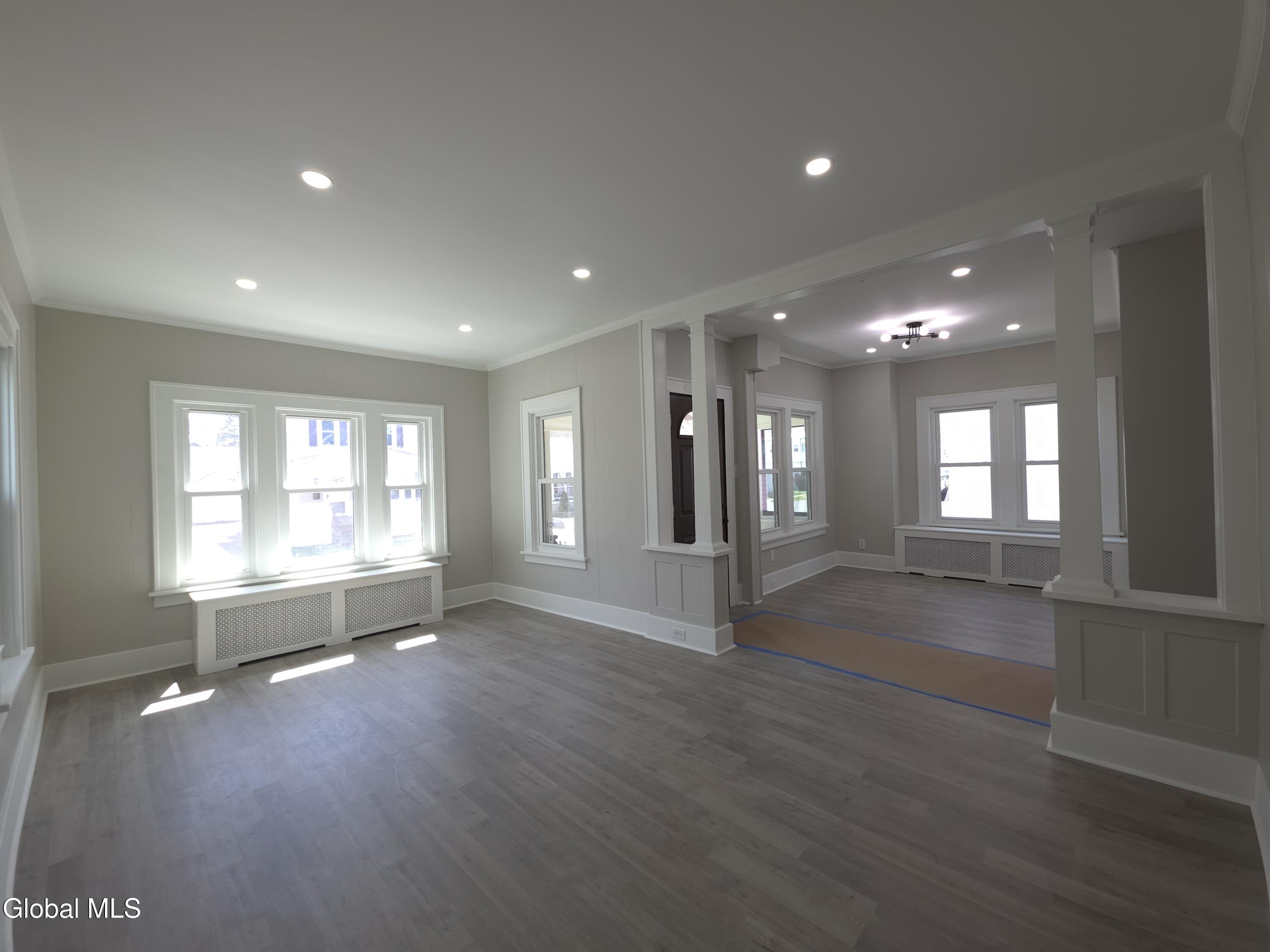 14 Crescent Avenue Amsterdam NY 12010