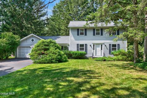 412 Persimmon Drive Schenectady NY 12303