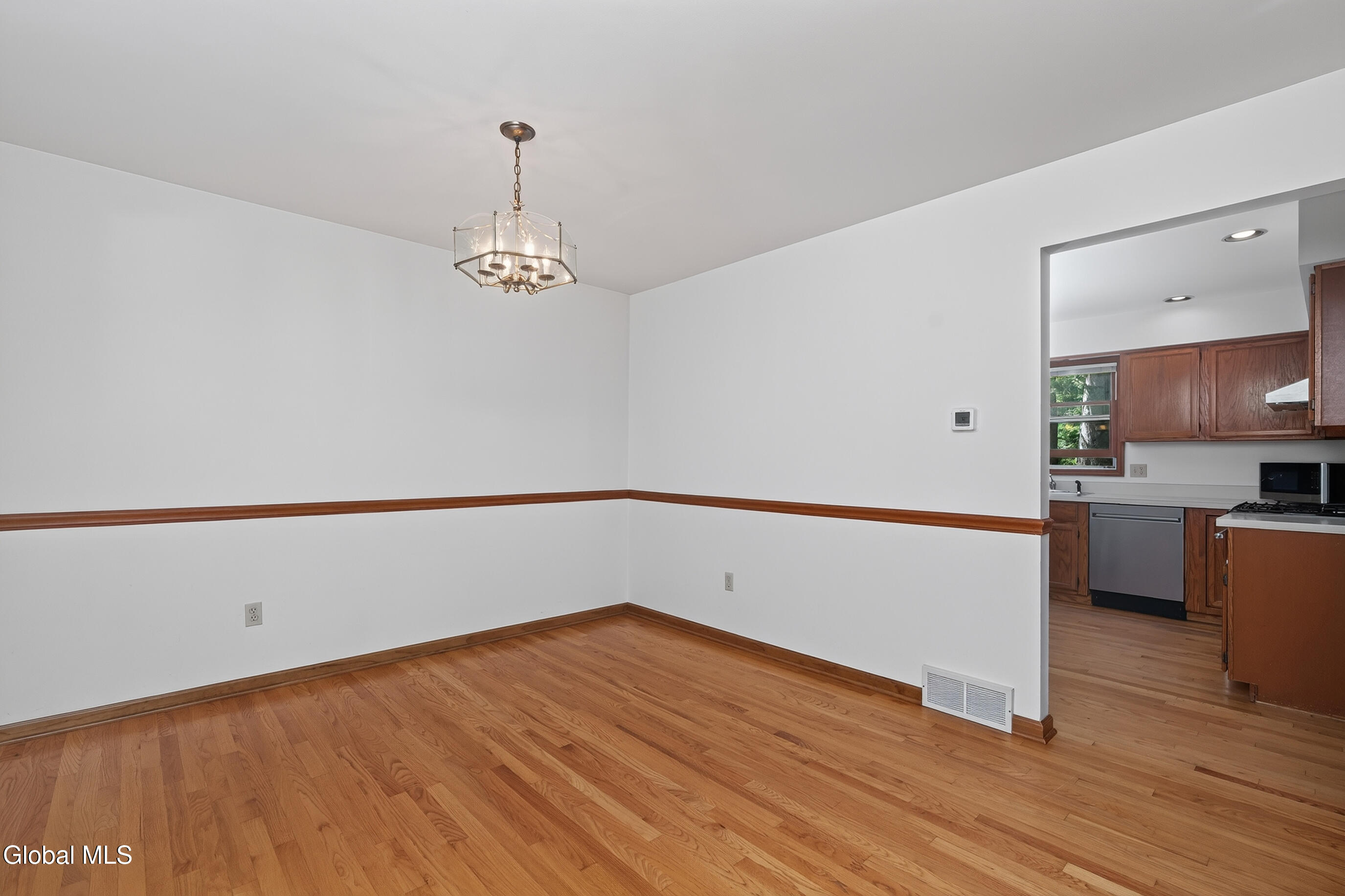 412 Persimmon Drive Schenectady NY 12303