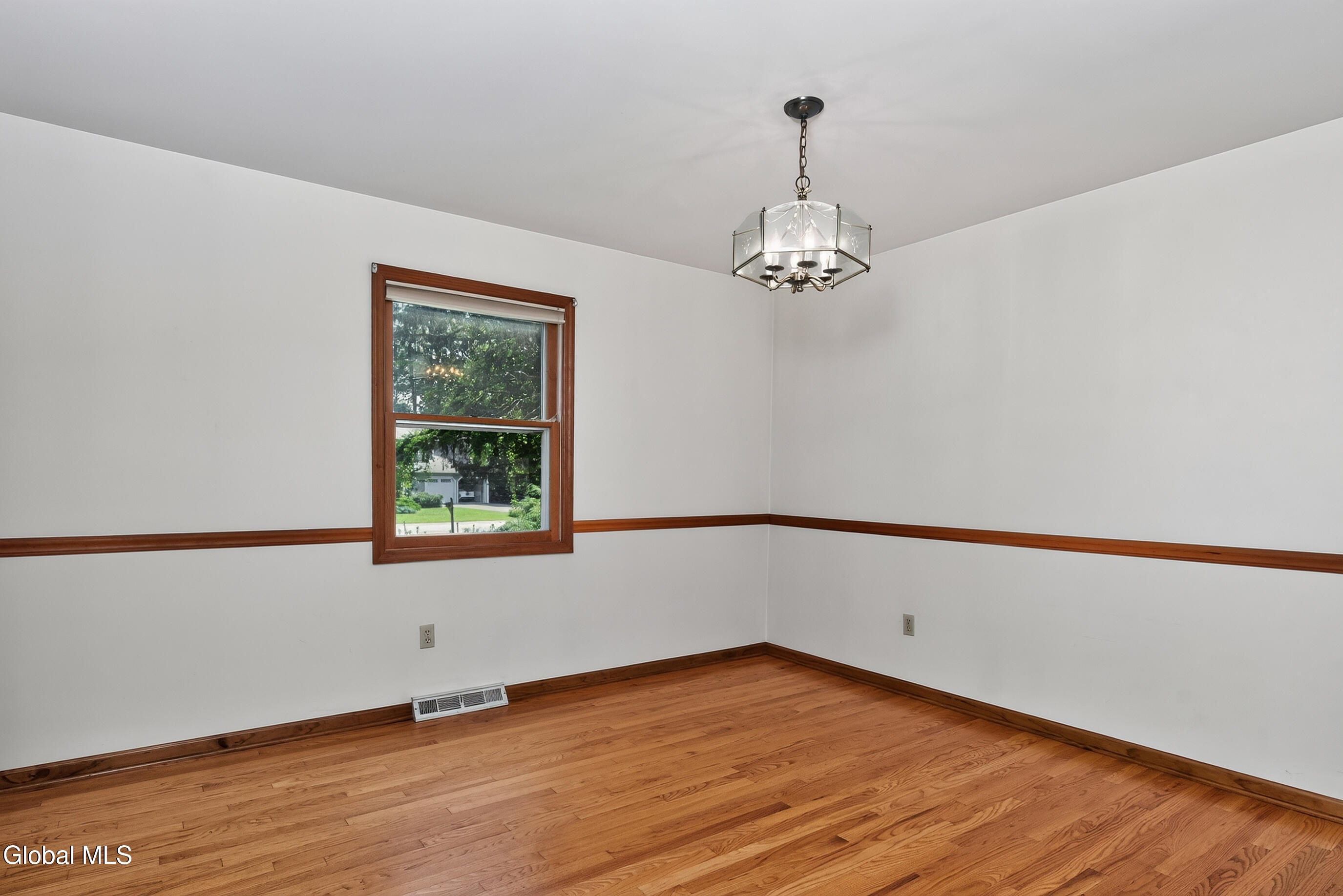 412 Persimmon Drive Schenectady NY 12303