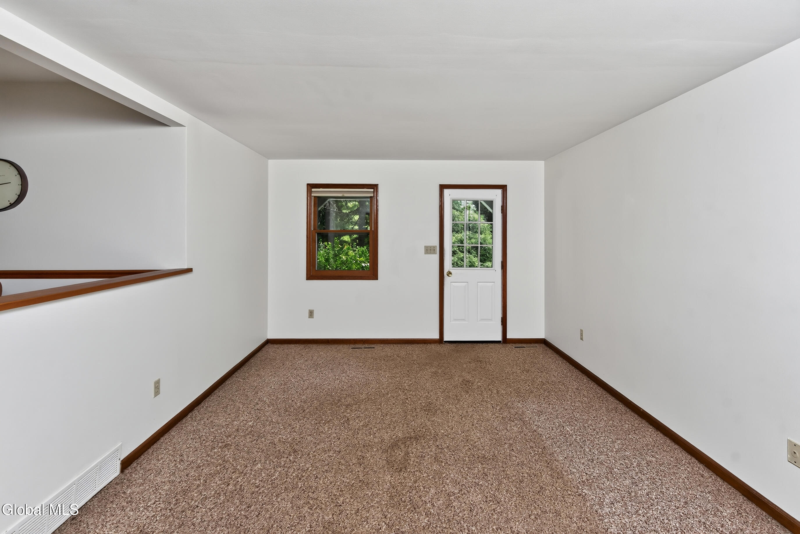 412 Persimmon Drive Schenectady NY 12303