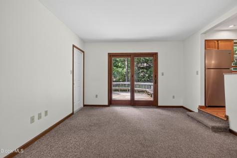 412 Persimmon Drive Schenectady NY 12303
