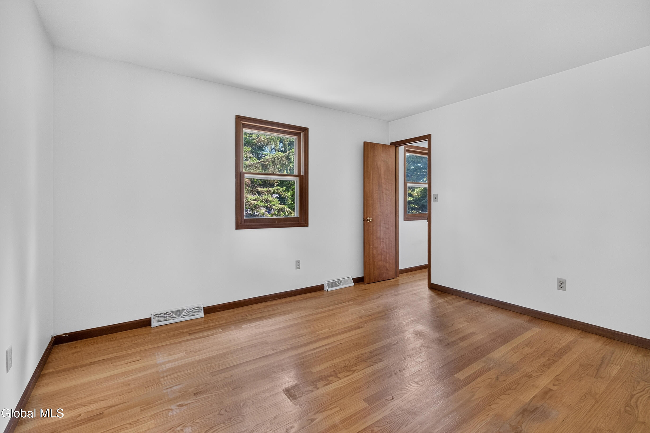 412 Persimmon Drive Schenectady NY 12303