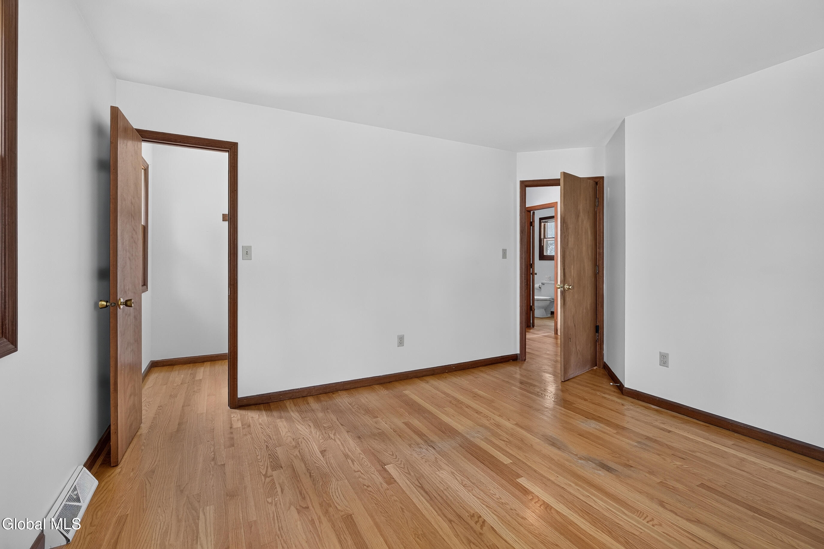 412 Persimmon Drive Schenectady NY 12303