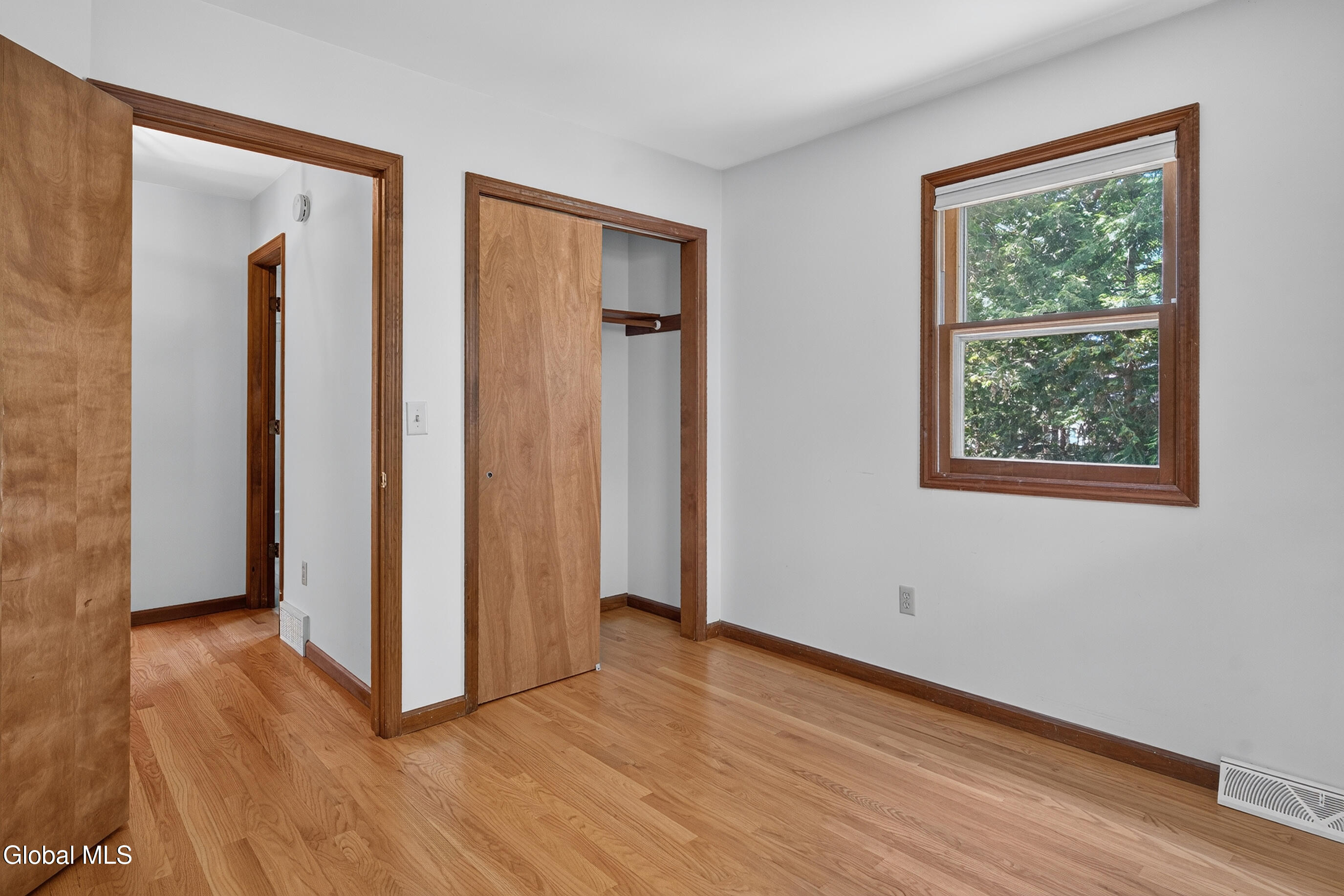 412 Persimmon Drive Schenectady NY 12303