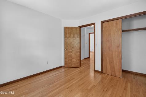 412 Persimmon Drive Schenectady NY 12303