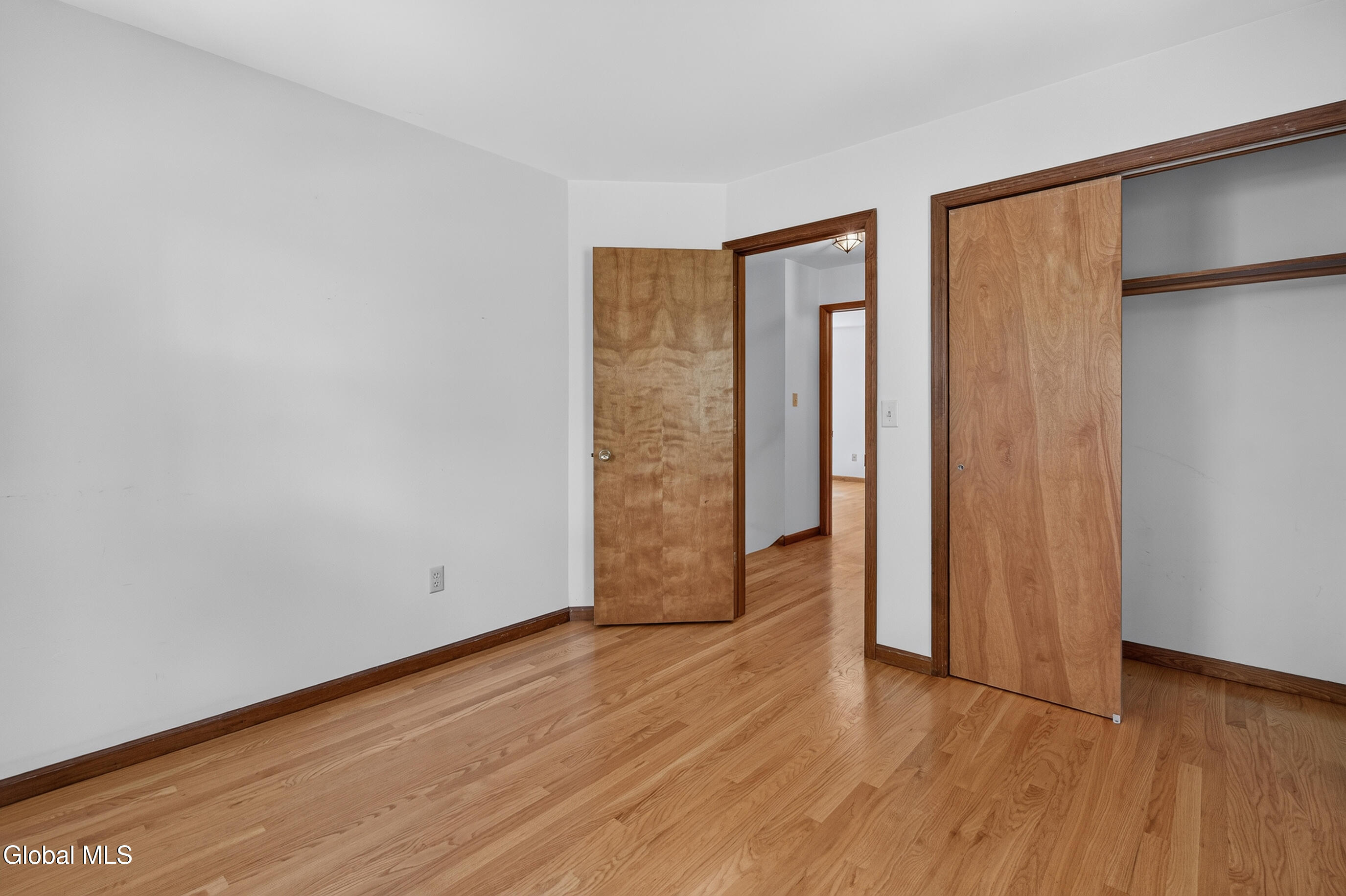 412 Persimmon Drive Schenectady NY 12303