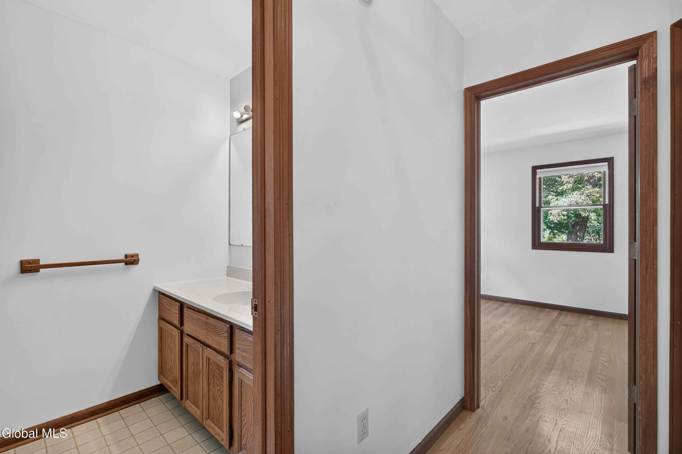 412 Persimmon Drive Schenectady NY 12303