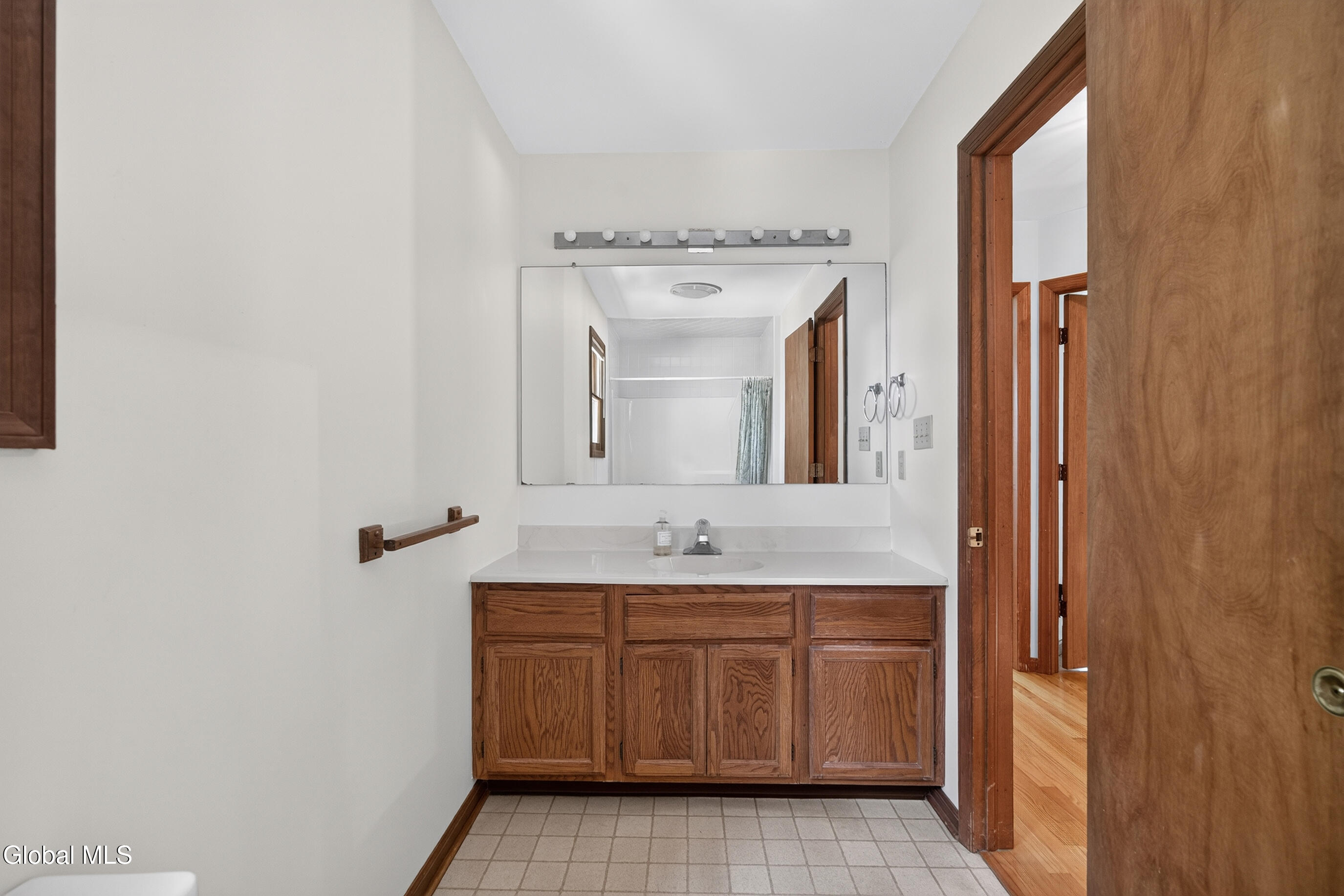 412 Persimmon Drive Schenectady NY 12303