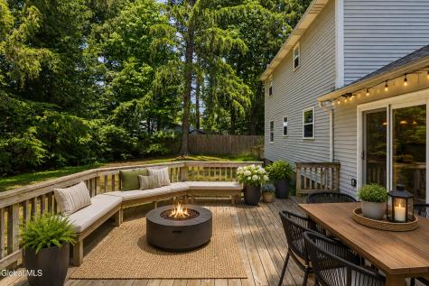 412 Persimmon Drive Schenectady NY 12303
