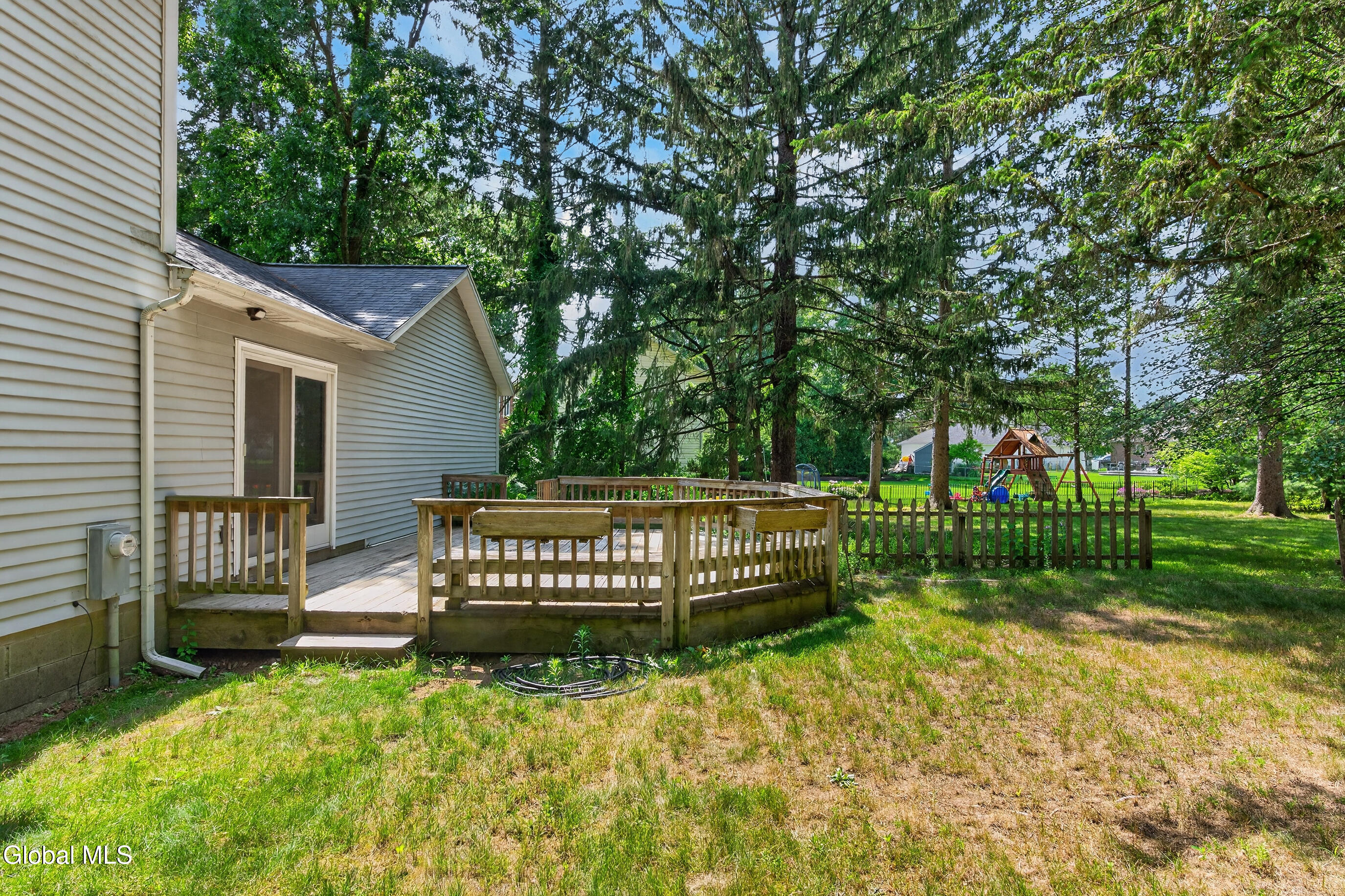 412 Persimmon Drive Schenectady NY 12303