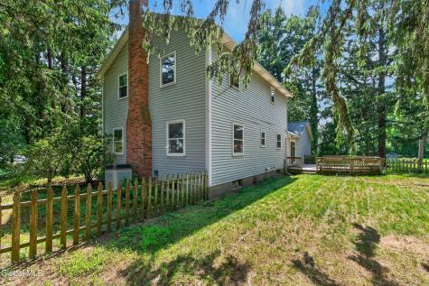 412 Persimmon Drive Schenectady NY 12303