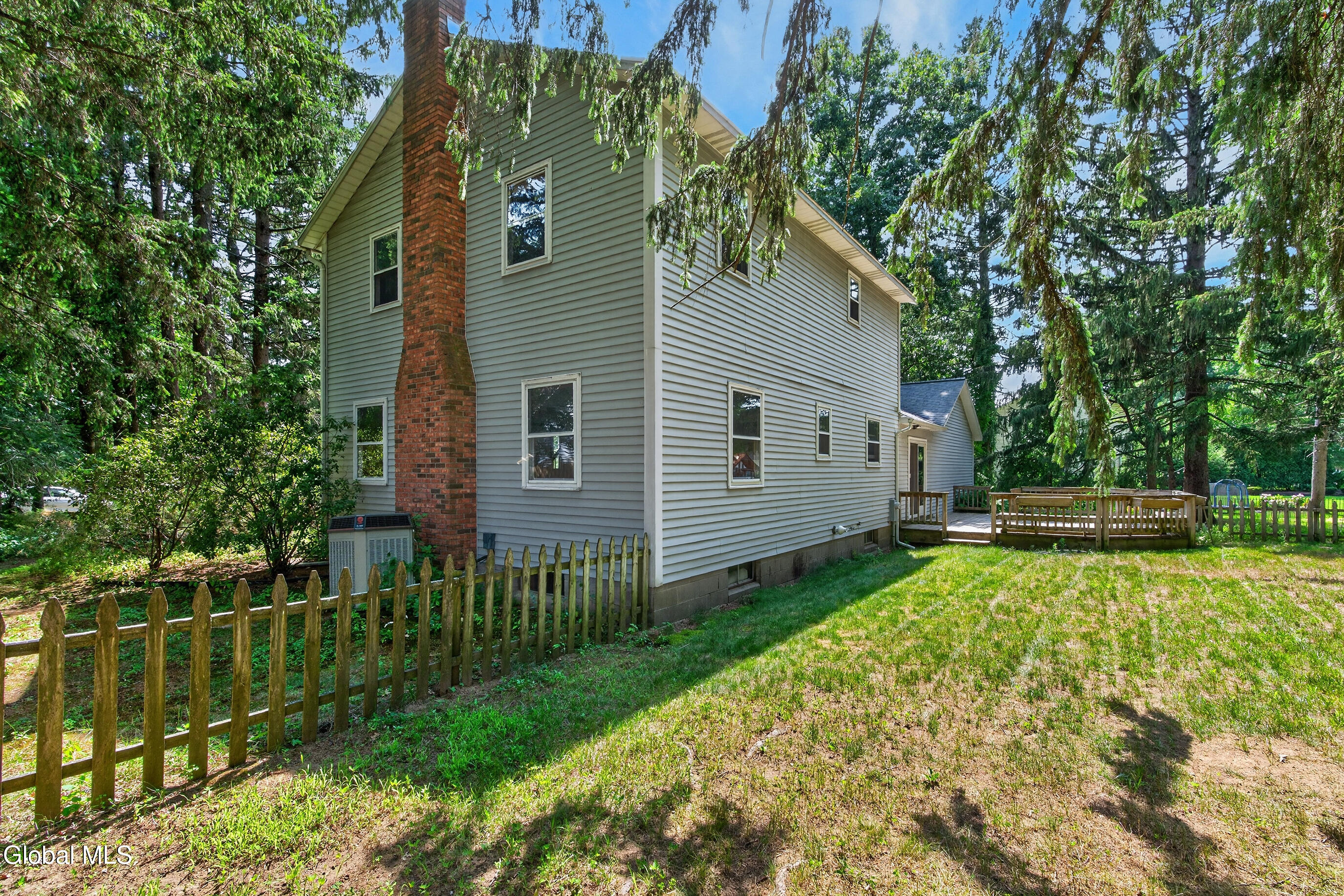 412 Persimmon Drive Schenectady NY 12303