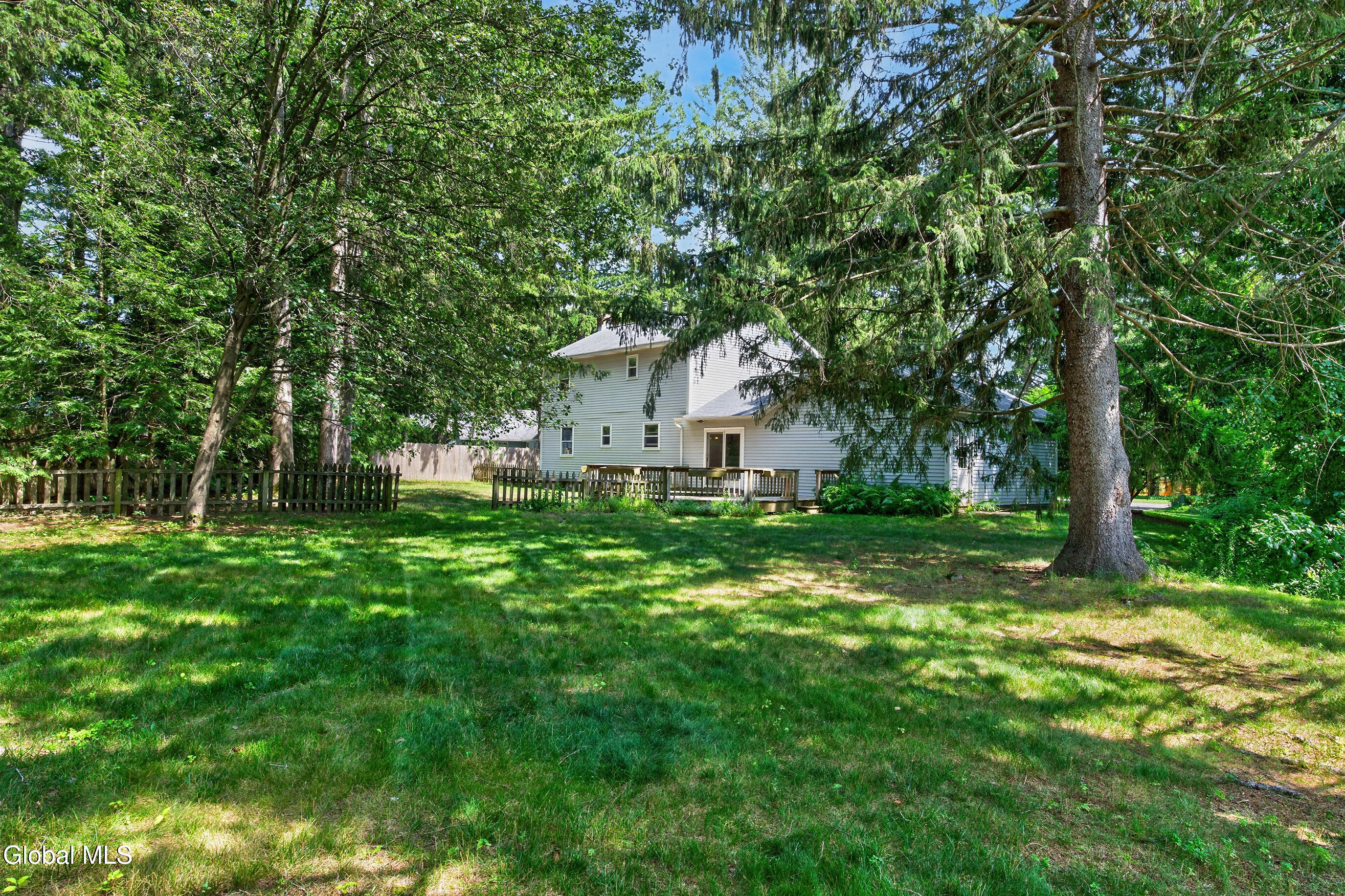 412 Persimmon Drive Schenectady NY 12303