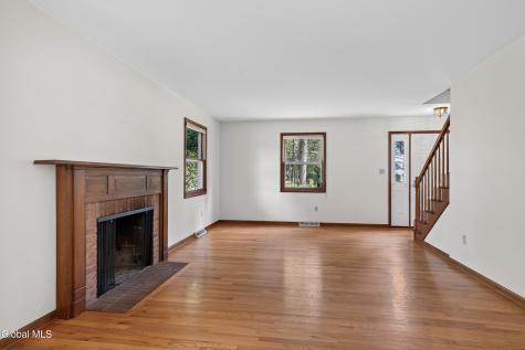 412 Persimmon Drive Schenectady NY 12303
