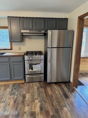 1728 N Shore Road Day NY 12835