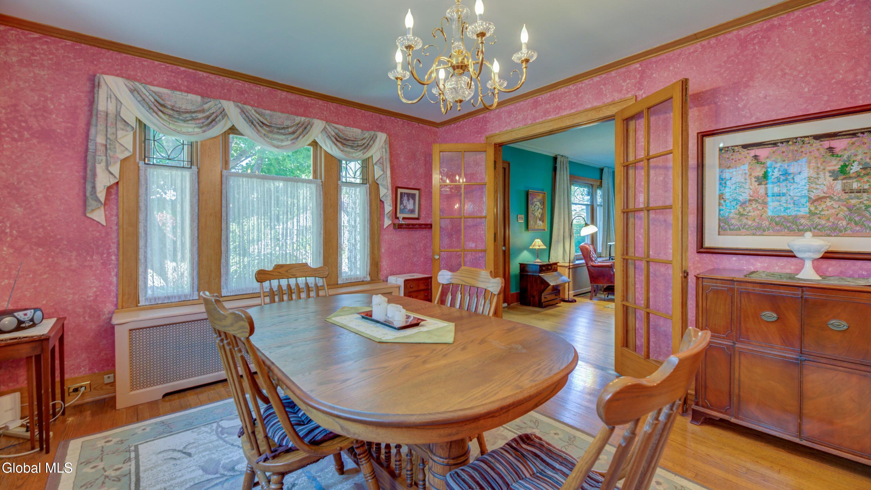 82 Oakland Avenue Gloversville NY 12078