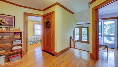 82 Oakland Avenue Gloversville NY 12078