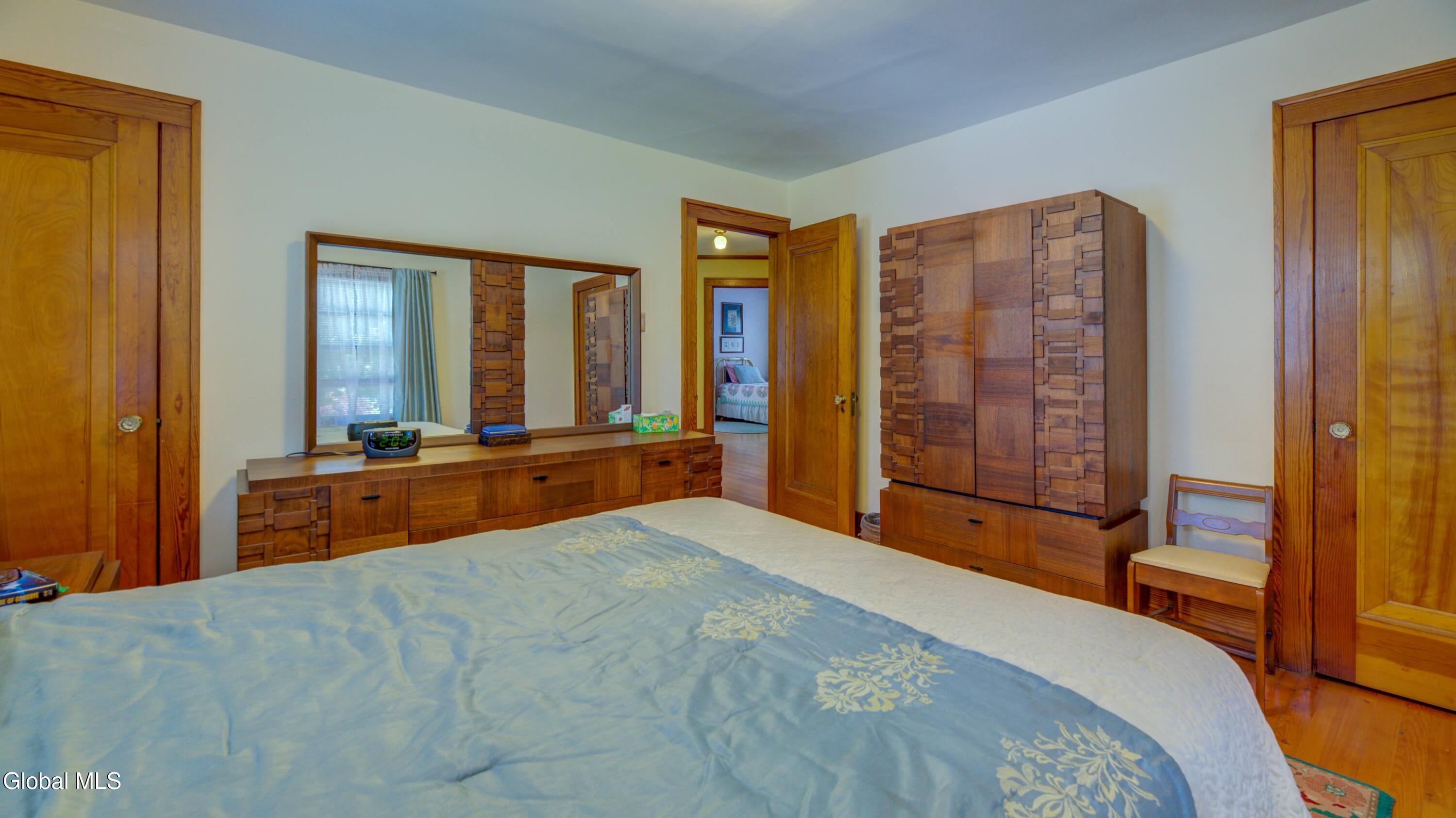 82 Oakland Avenue Gloversville NY 12078