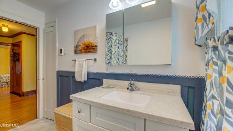 82 Oakland Avenue Gloversville NY 12078