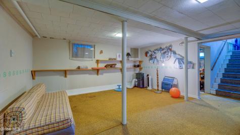 82 Oakland Avenue Gloversville NY 12078
