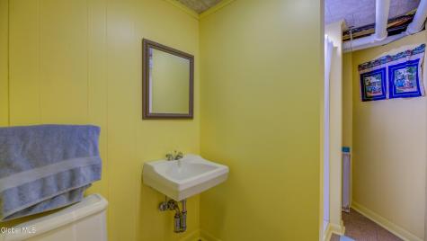 82 Oakland Avenue Gloversville NY 12078