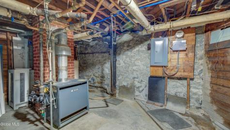82 Oakland Avenue Gloversville NY 12078