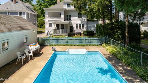 82 Oakland Avenue Gloversville NY 12078