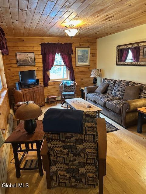 75 Pioneer Village Road Bolton Landing NY 12814