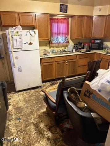 24 Wells Street Gloversville NY 12078