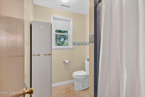 96 Forts Ferry Road Latham NY 12110