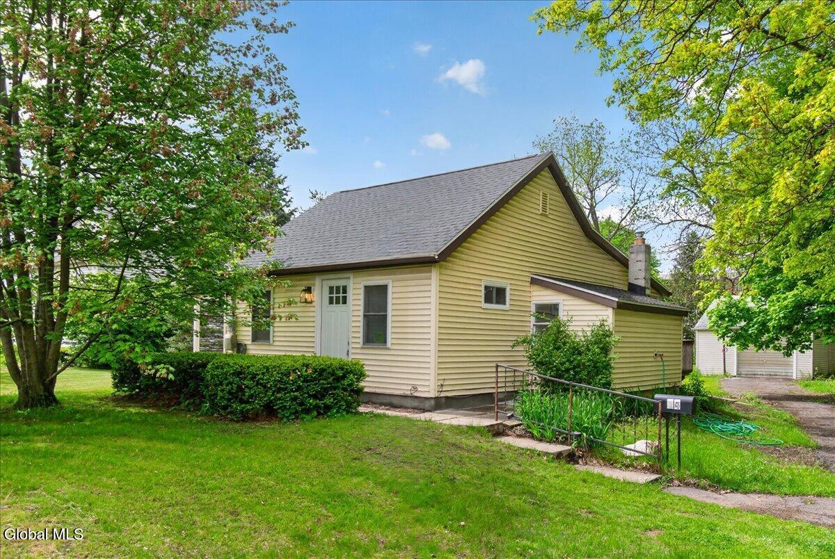 14 Mountain View Avenue Colonie NY 12205