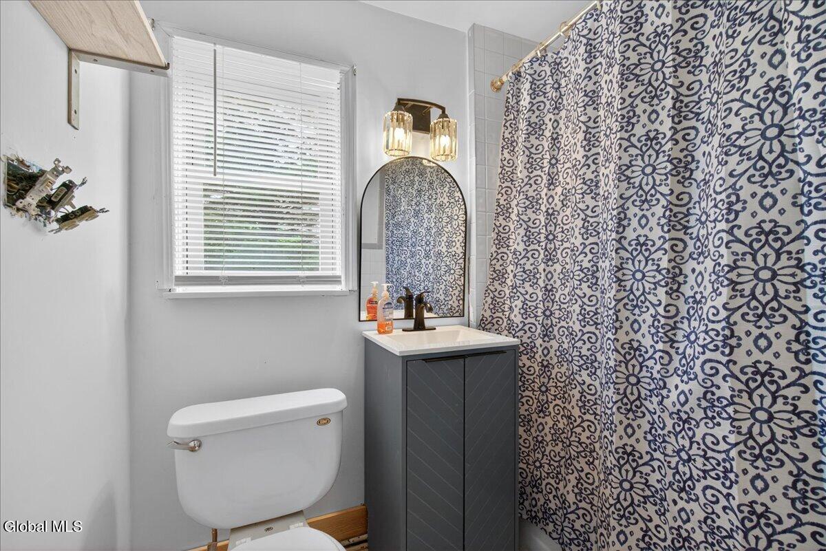 14 Mountain View Avenue Colonie NY 12205